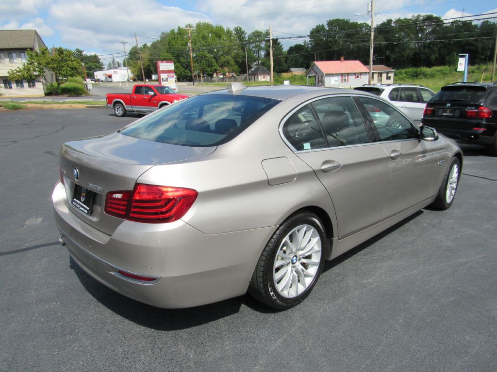 2014 BMW 528I XDRIVE NAV 2 Owner! LUX Pkg-Camera-CLEAN!