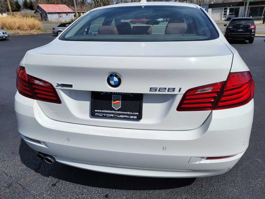 Image for 2014 BMW 528I XDRIVE NAV Tech-Michelins-Rear Camera