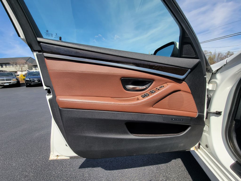 Image for 2014 BMW 528I XDRIVE NAV Tech-Michelins-Rear Camera