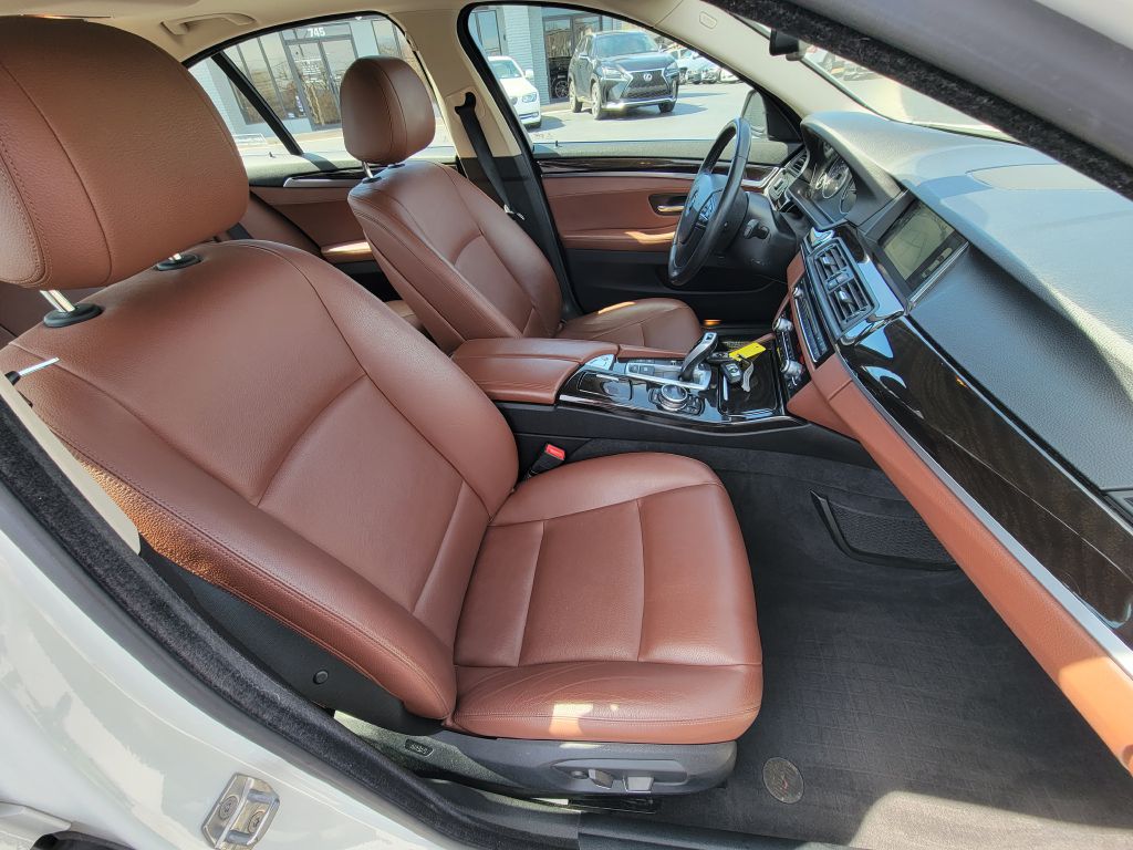 Image for 2014 BMW 528I XDRIVE NAV Tech-Michelins-Rear Camera