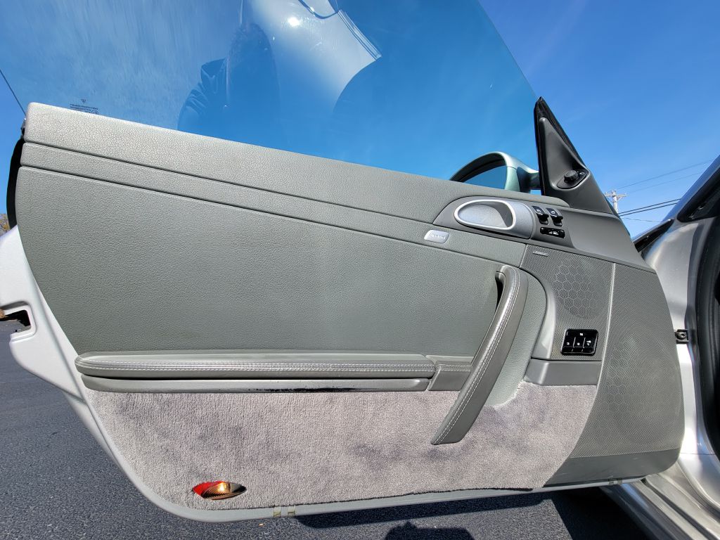 Image for 2009 Porsche 911 CARRERA CAB Manual Gearbox - Local Consign