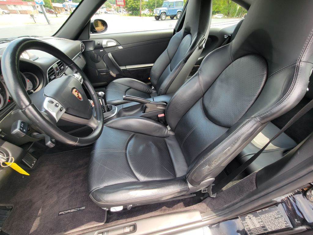 Image for 2005 Porsche 911 997S COUPE NEW Brakes- 6 Speed Manual