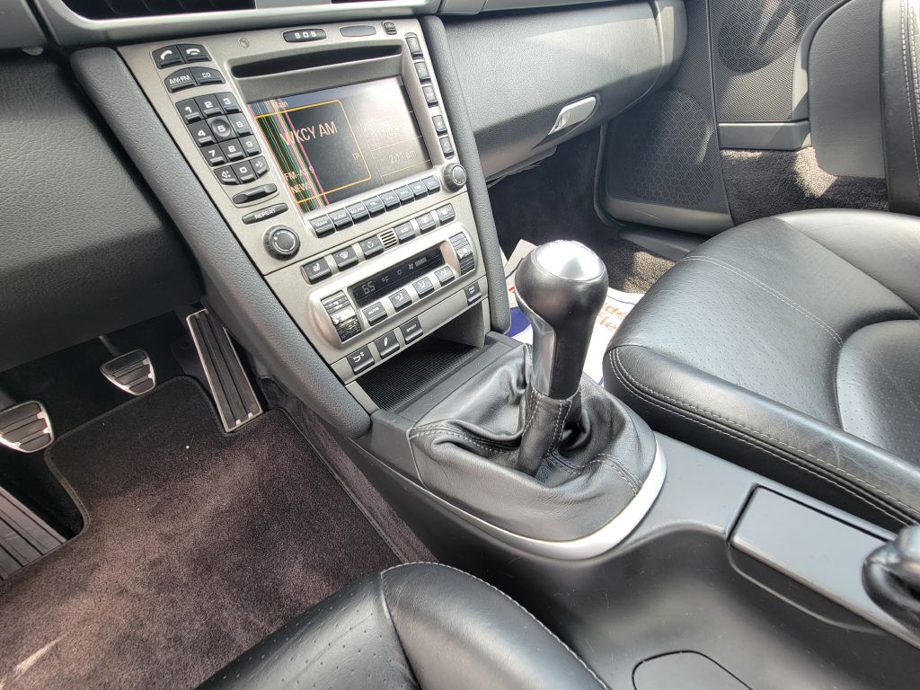 Image for 2005 Porsche 911 997S COUPE NEW Brakes- 6 Speed Manual