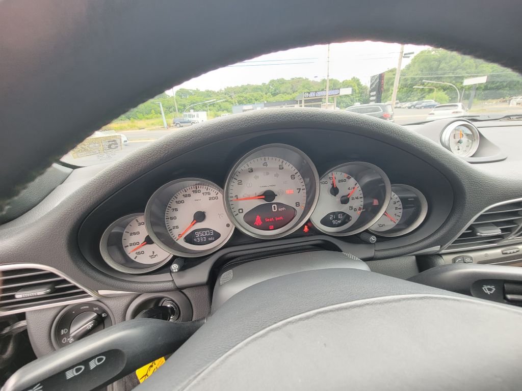 Image for 2005 Porsche 911 997S COUPE NEW Brakes- 6 Speed Manual