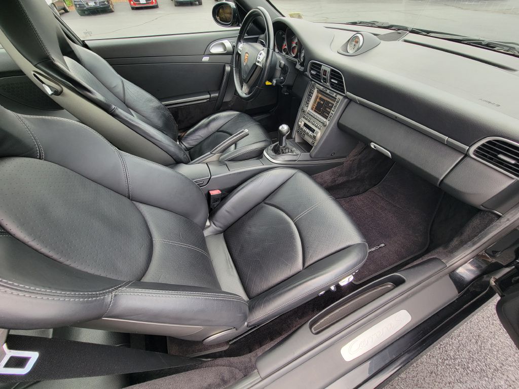 Image for 2005 Porsche 911 997S COUPE NEW Brakes- 6 Speed Manual