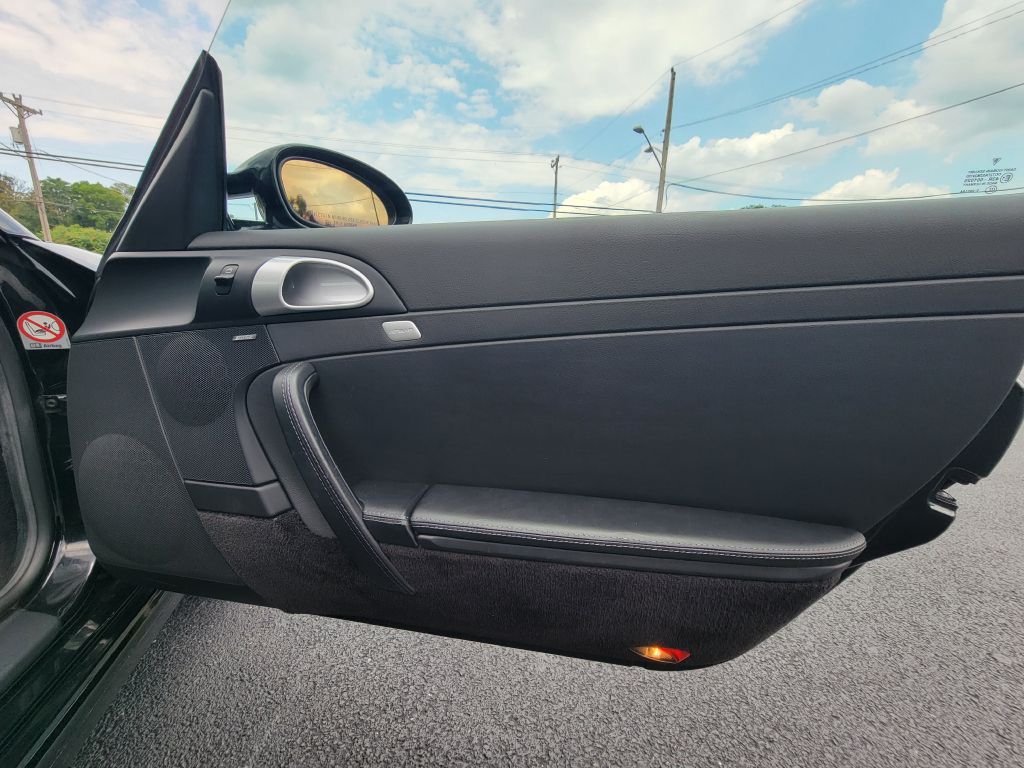 Image for 2005 Porsche 911 997S COUPE NEW Brakes- 6 Speed Manual