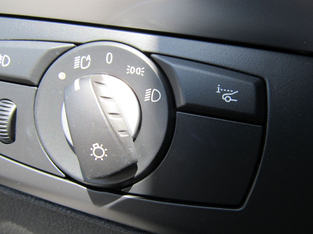 Image for 2012 BMW X5 XDRIVE 35I 1 Owner! LIKE NEW-Full Options