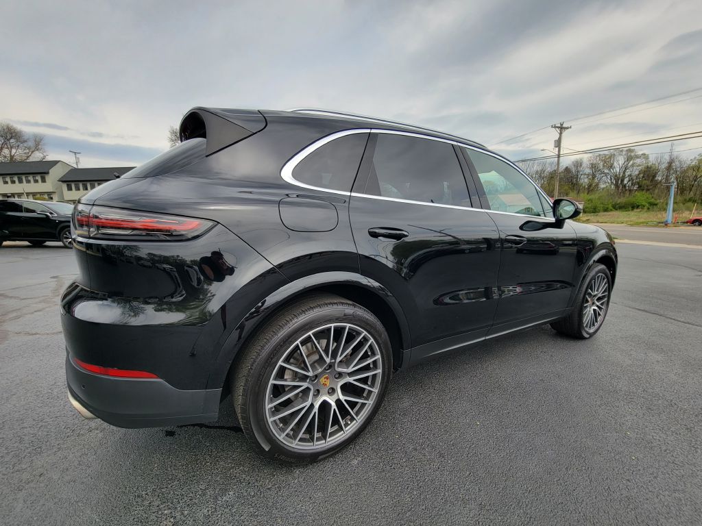 Image for 2020 Porsche CAYENNE V6 NAV 1 Owner-RS Wheel Pkg-85k MSRP!