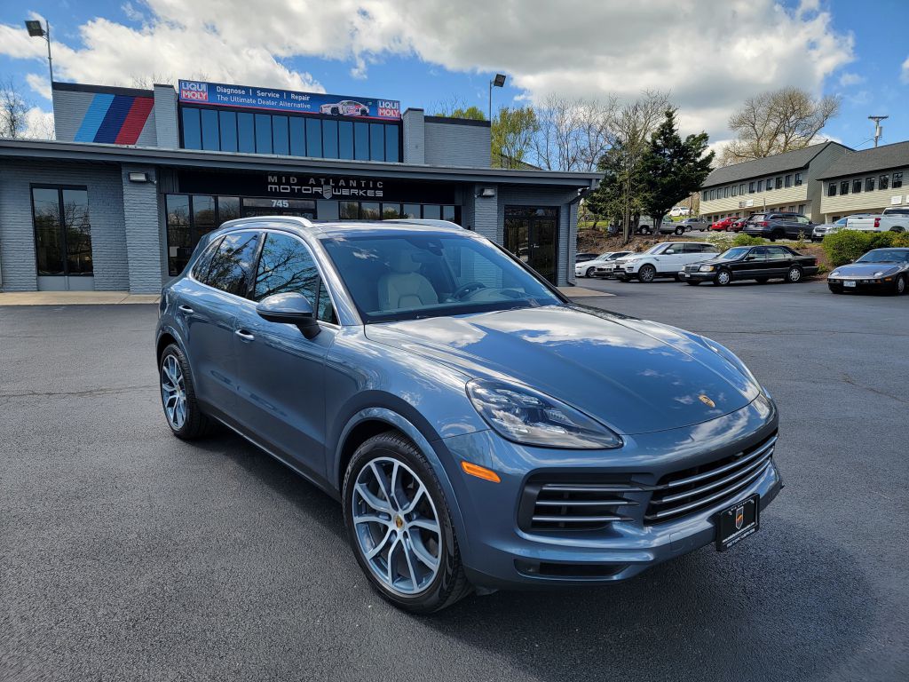 Image for 2020 Porsche CAYENNE S Launch Edition Biscay Blue