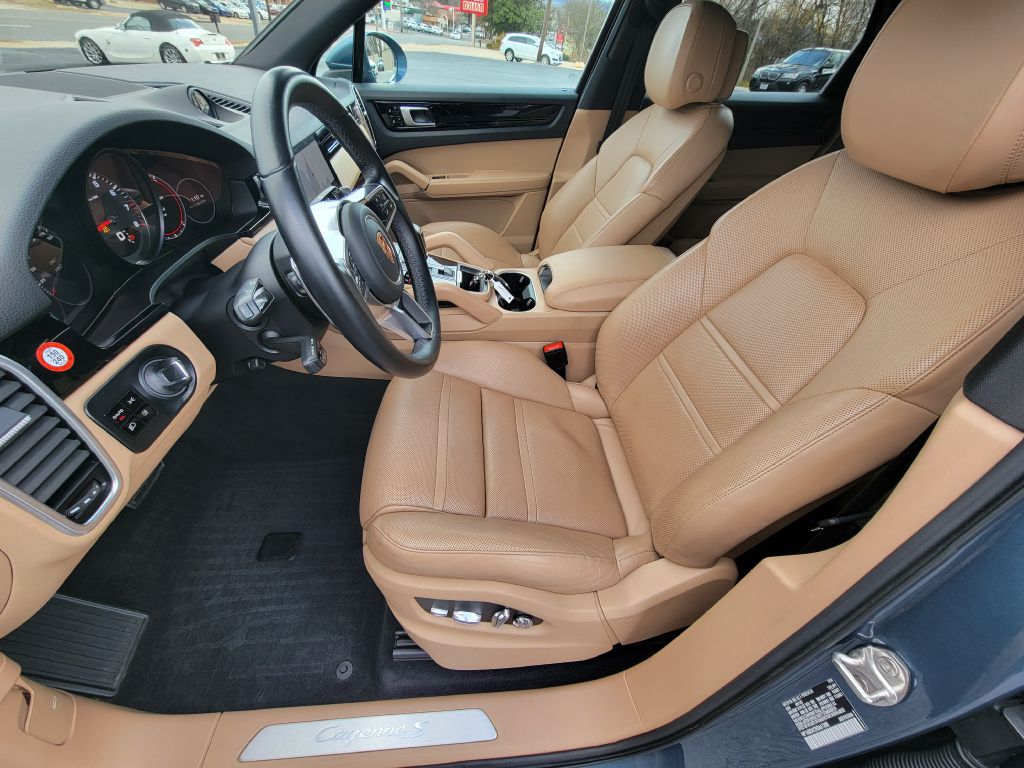 Image for 2019 Porsche CAYENNE S Fresh Service-Skyview-BOSE!
