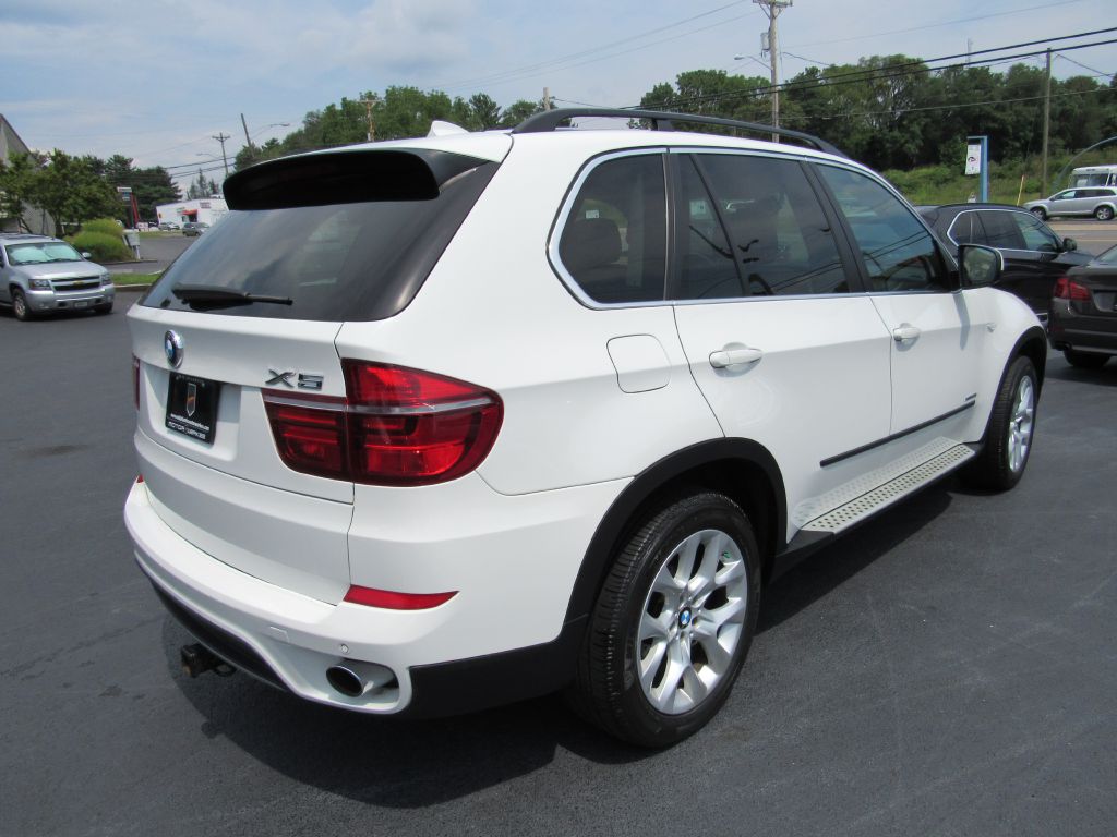 2013 BMW X5 XDRIVE 35I NAV-Skyview Cam-Michelins!!