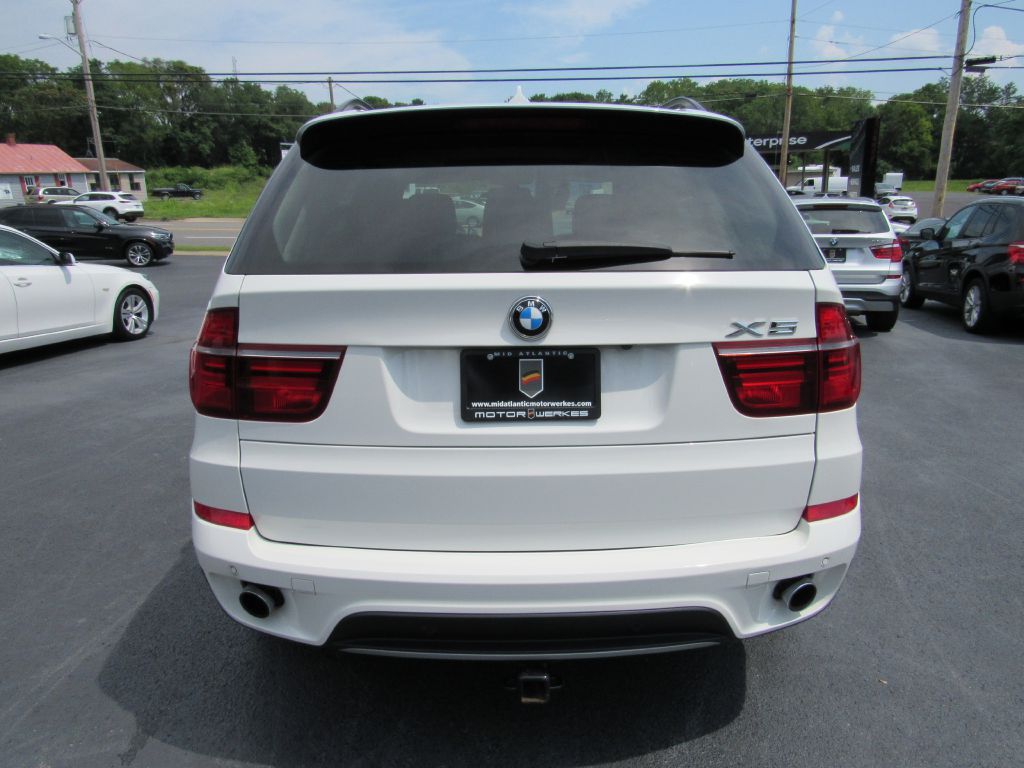 Image for 2013 BMW X5 XDRIVE 35I NAV-Skyview Cam-Michelins!!