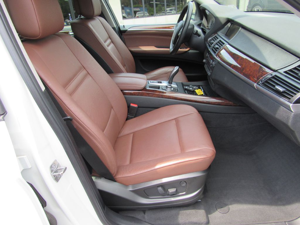 Image for 2013 BMW X5 XDRIVE 35I NAV-Skyview Cam-Michelins!!