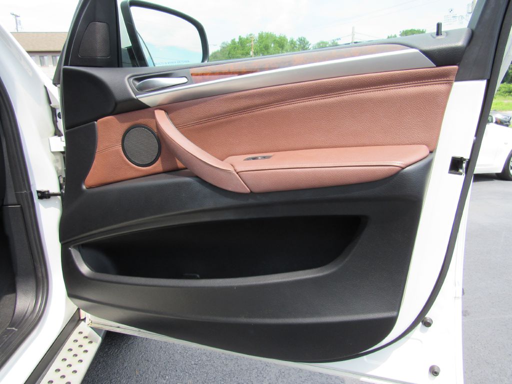 Image for 2013 BMW X5 XDRIVE 35I NAV-Skyview Cam-Michelins!!