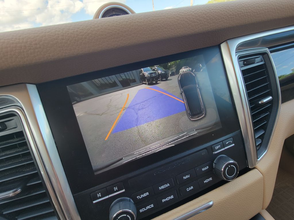 Image for 2017 Porsche MACAN S AWD CPO-Pano Roof-AC Seats!