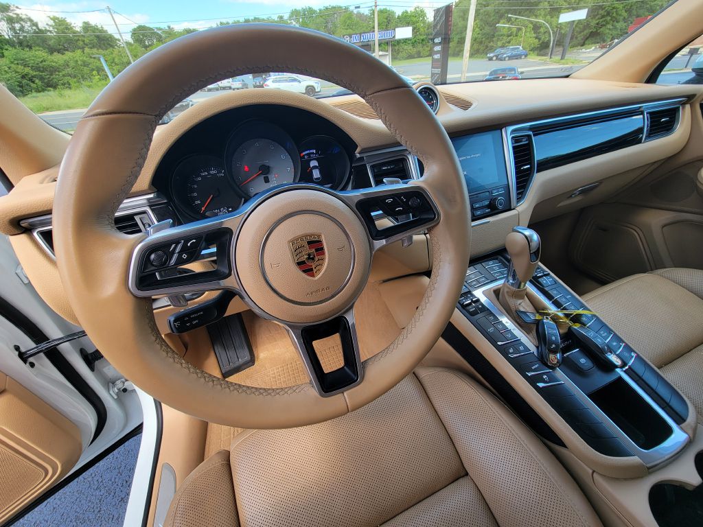 Image for 2017 Porsche MACAN S AWD CPO-Pano Roof-AC Seats!