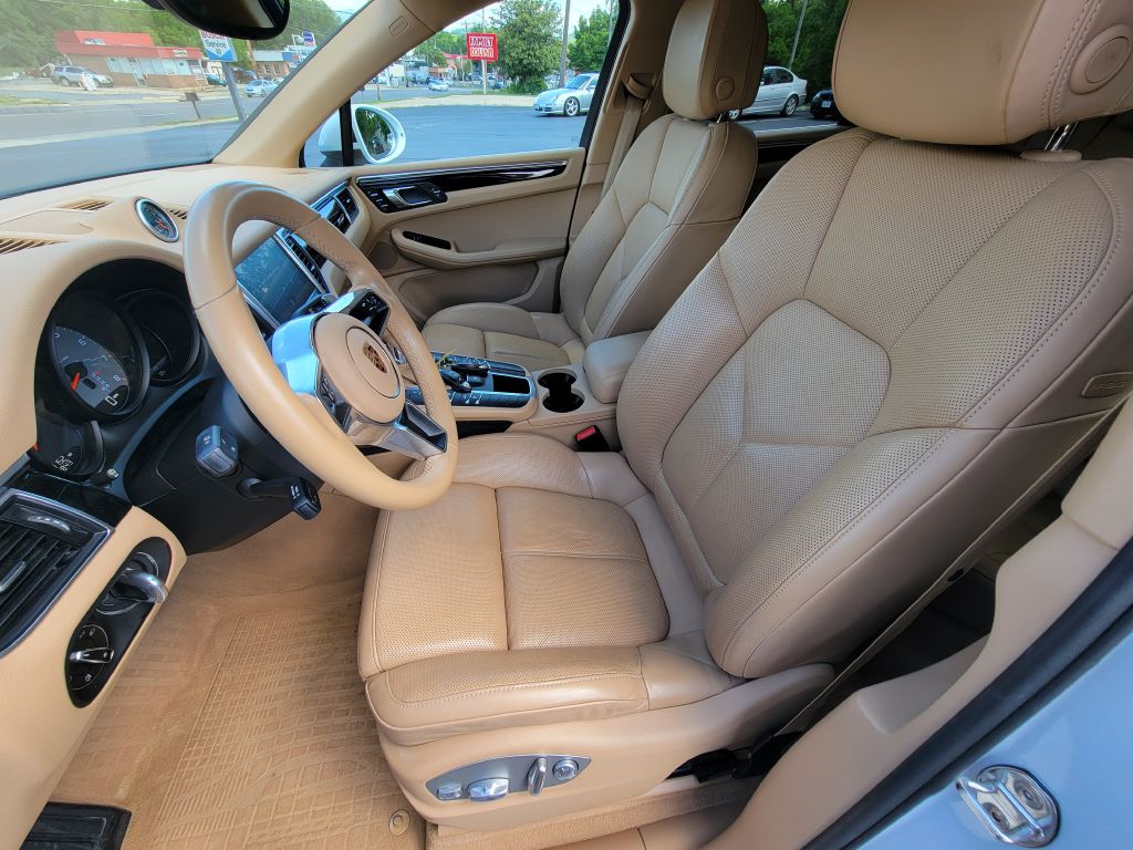 Image for 2017 Porsche MACAN S AWD CPO-Pano Roof-AC Seats!