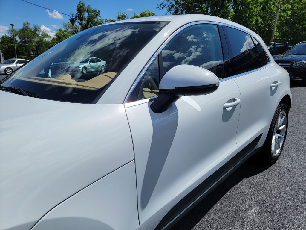 Image for 2017 Porsche MACAN S AWD CPO-Pano Roof-AC Seats!