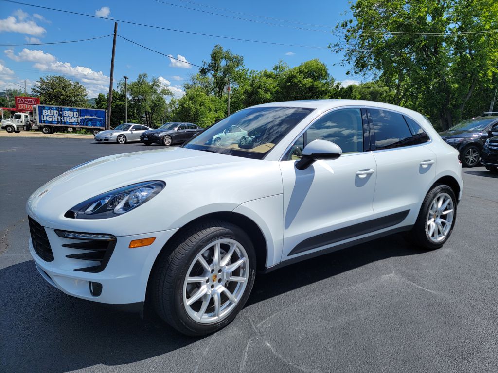 Image for 2017 Porsche MACAN S AWD CPO-Pano Roof-AC Seats!