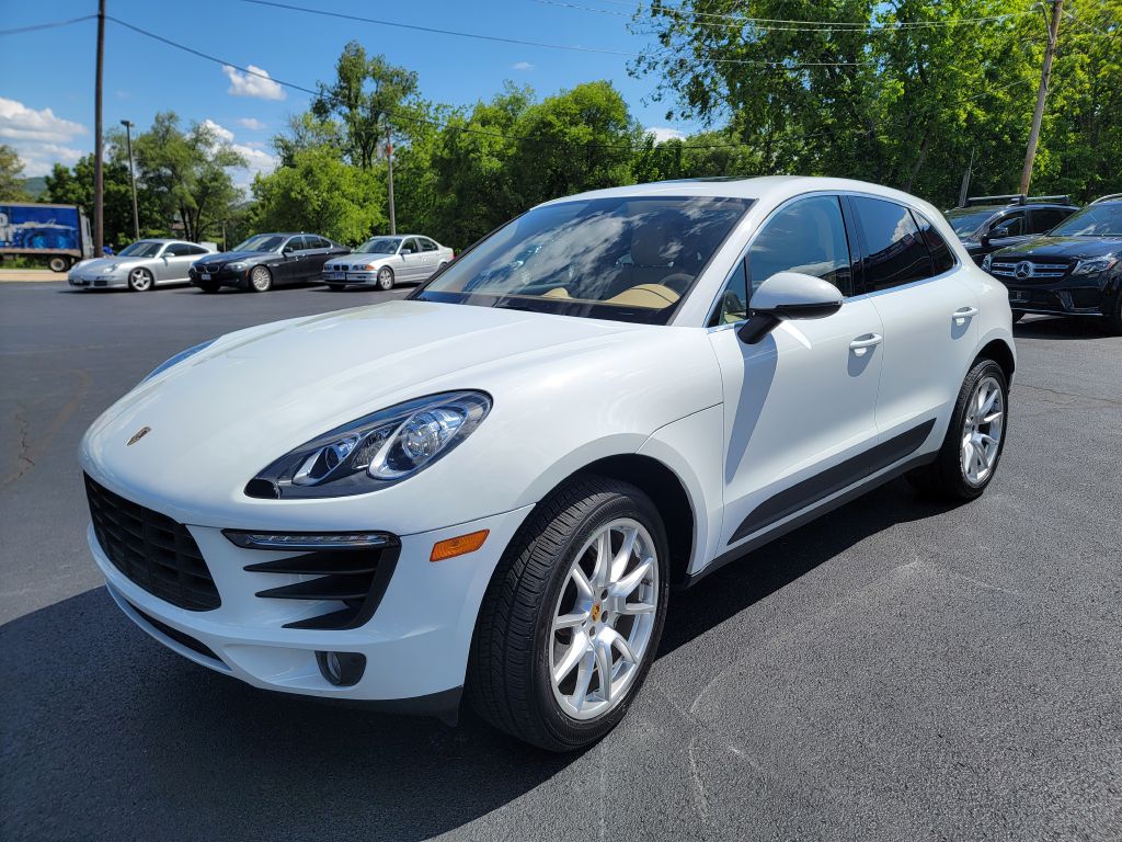 Image for 2017 Porsche MACAN S AWD CPO-Pano Roof-AC Seats!