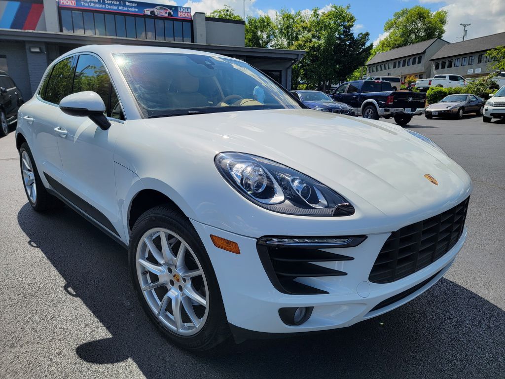 Image for 2017 Porsche MACAN S AWD CPO-Pano Roof-AC Seats!