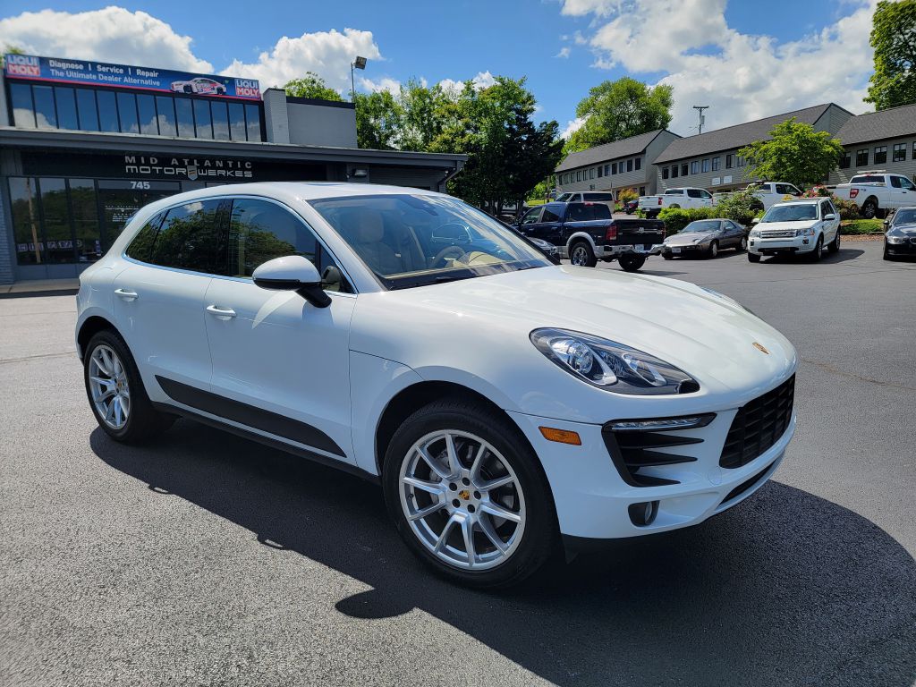 Image for 2017 Porsche MACAN S AWD CPO-Pano Roof-AC Seats!