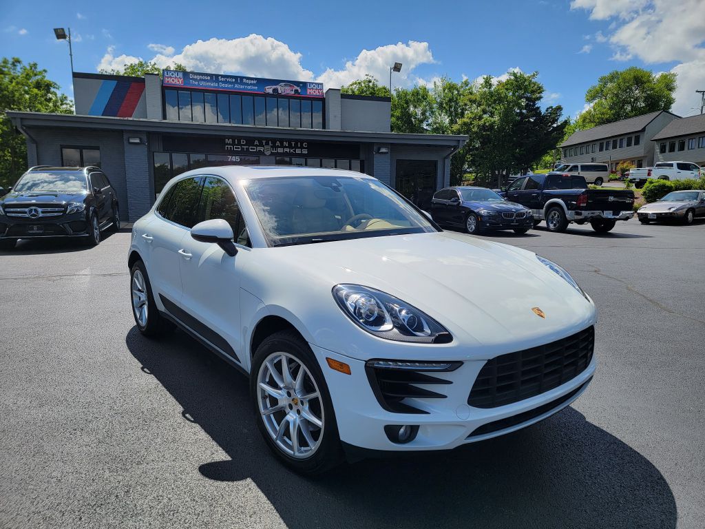 Image for 2017 Porsche MACAN S AWD CPO-Pano Roof-AC Seats!