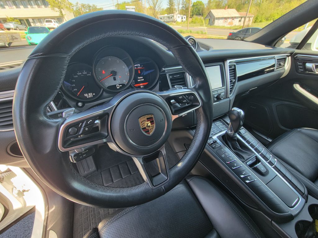 Image for 2016 Porsche MACAN S AWD NAV-Camera-Sport Chrono