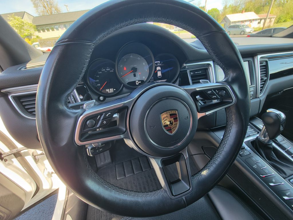Image for 2016 Porsche MACAN S AWD NAV-Camera-Sport Chrono