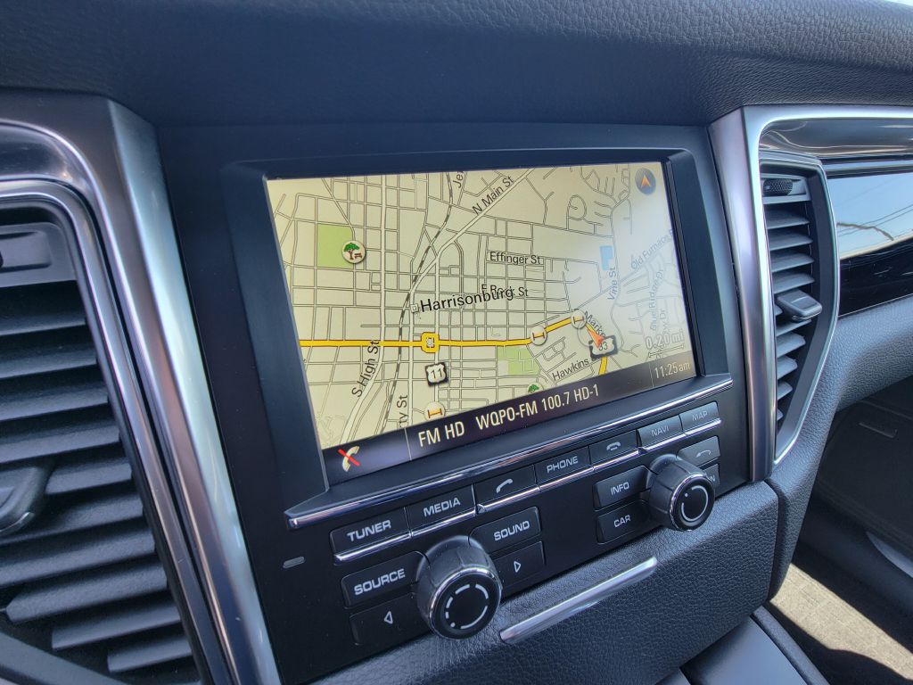 Image for 2016 Porsche MACAN S AWD NAV-Camera-Sport Chrono