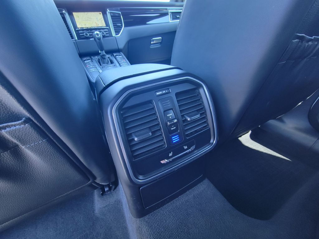 Image for 2016 Porsche MACAN S AWD NAV-Camera-Sport Chrono