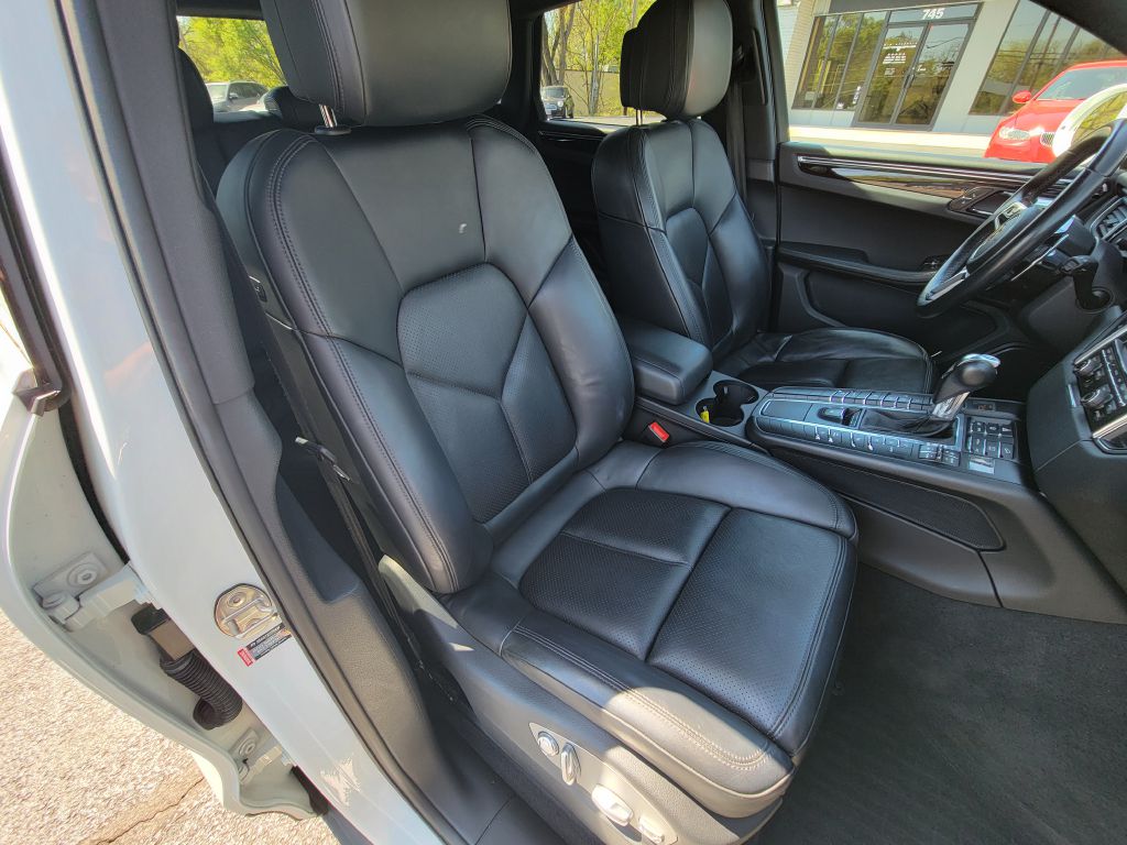 Image for 2016 Porsche MACAN S AWD NAV-Camera-Sport Chrono