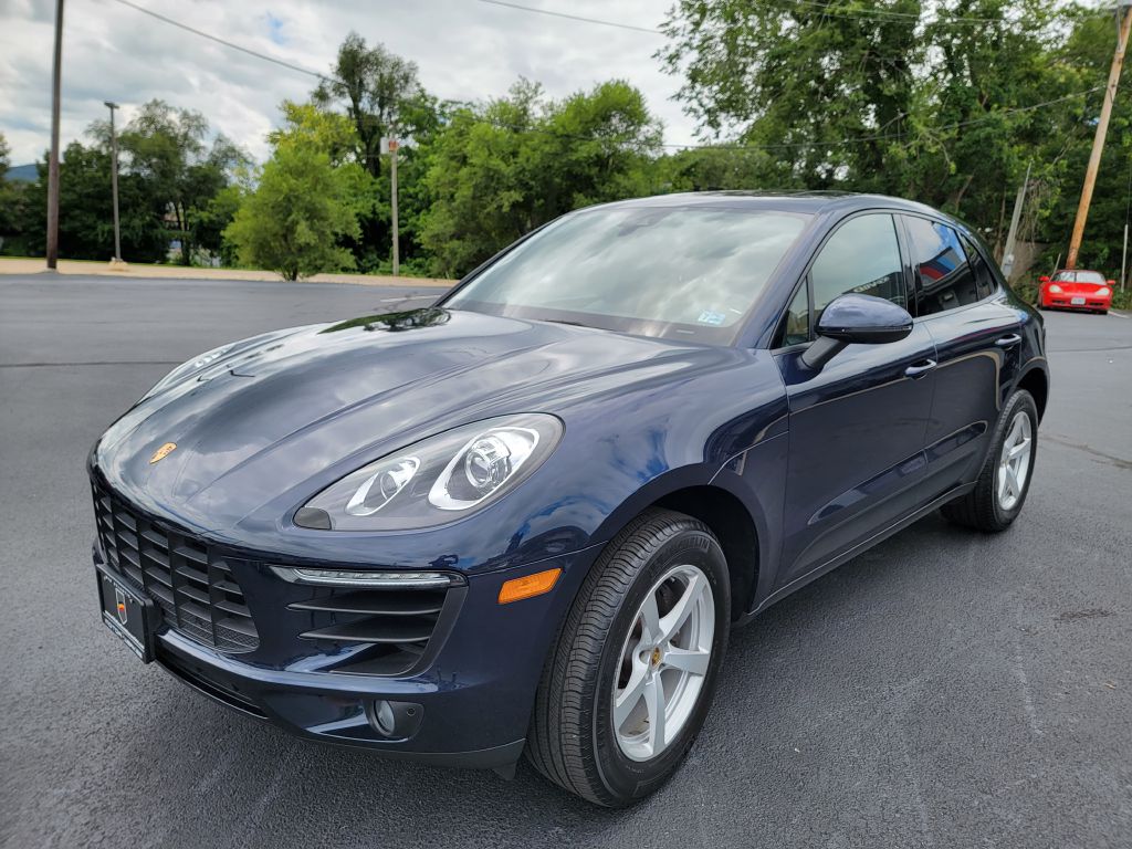 2017 Porsche MACAN AWD NAV Blind Spot-Michelins-Serviced!