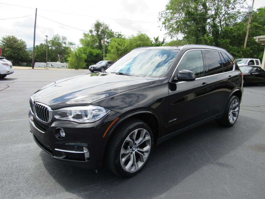 2015 BMW X5 35I XDRIVE NAV-Head Up-LUX Wheels!