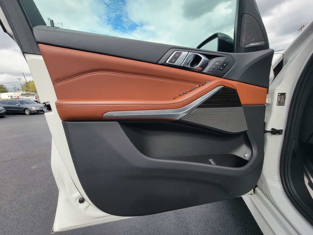 Image for 2023 BMW X5 45E XDRIVE MSport-HUGE Options-Serviced!