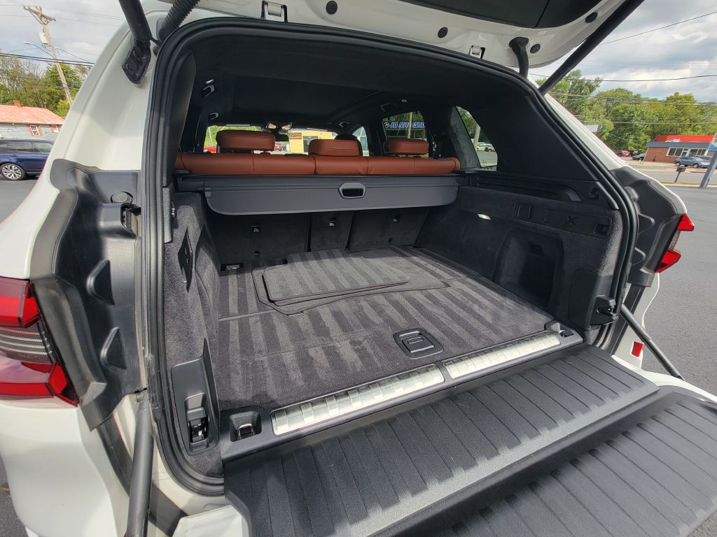 Image for 2023 BMW X5 45E XDRIVE MSport-HUGE Options-Serviced!