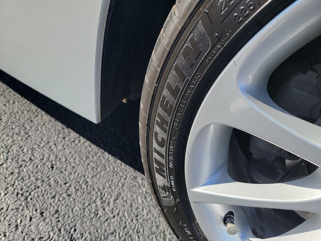 Image for 2007 BMW Z4 3.0 ROADSTER RARE 6-Speed Manual! Michelins