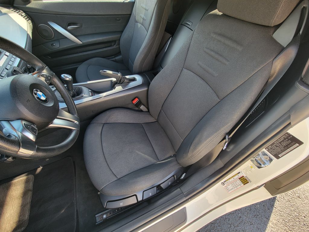 Image for 2007 BMW Z4 3.0 ROADSTER RARE 6-Speed Manual! Michelins