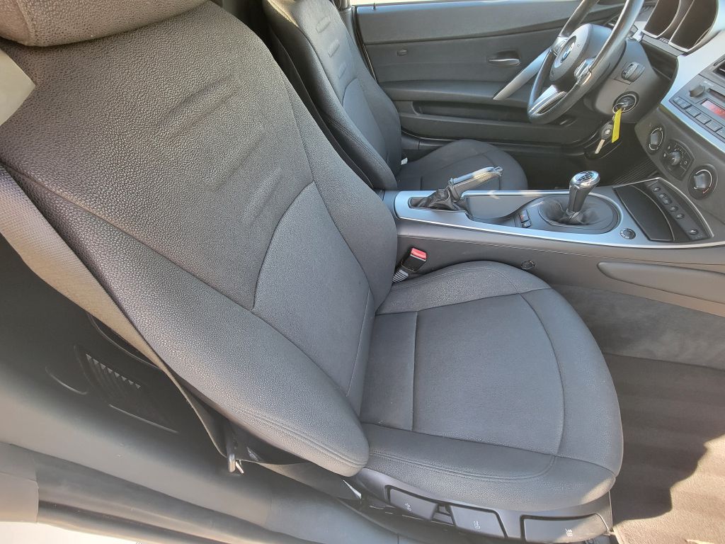 Image for 2007 BMW Z4 3.0 ROADSTER RARE 6-Speed Manual! Michelins