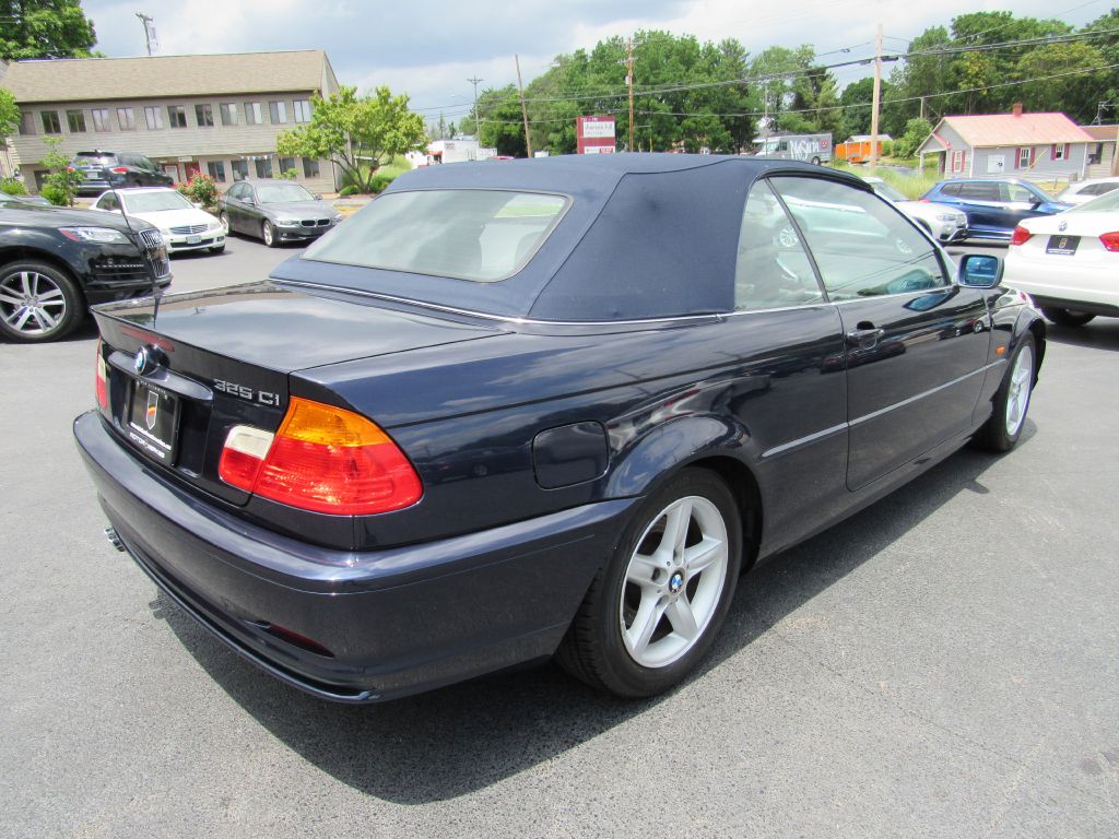 Image for 2001 BMW 325 CONVERTIBLE 5-Speed Manual - Consignment