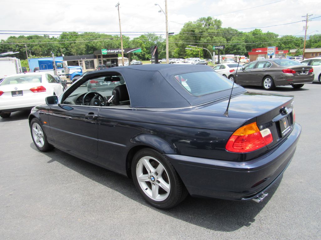 Image for 2001 BMW 325 CONVERTIBLE 5-Speed Manual - Consignment