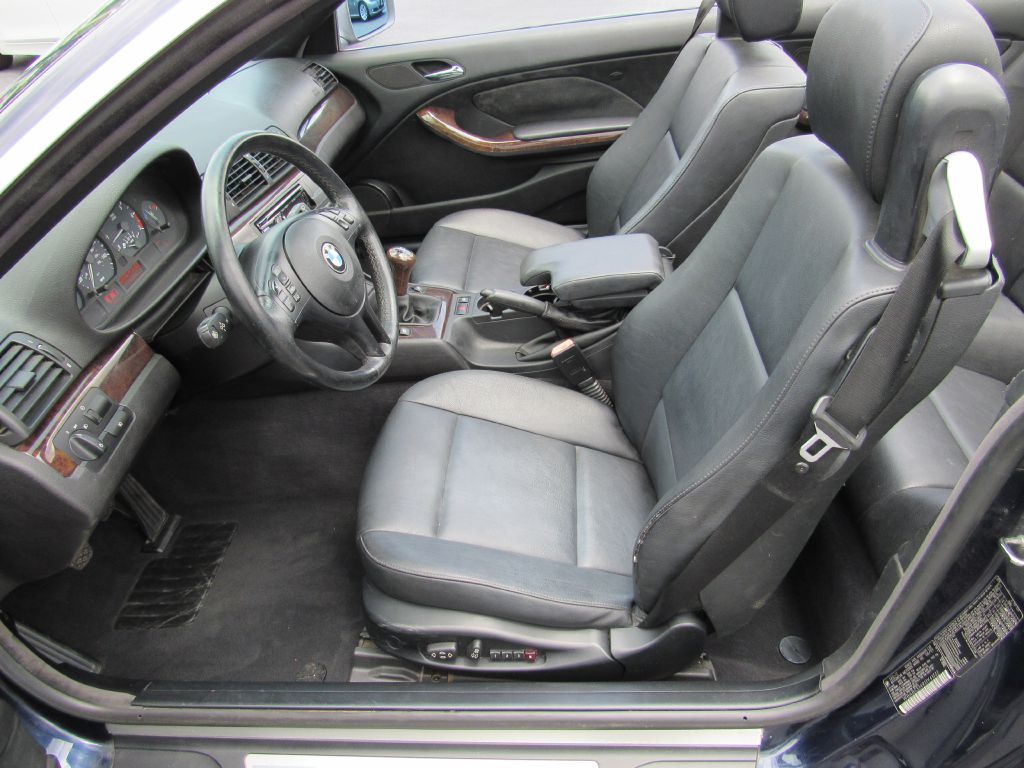 Image for 2001 BMW 325 CONVERTIBLE 5-Speed Manual - Consignment