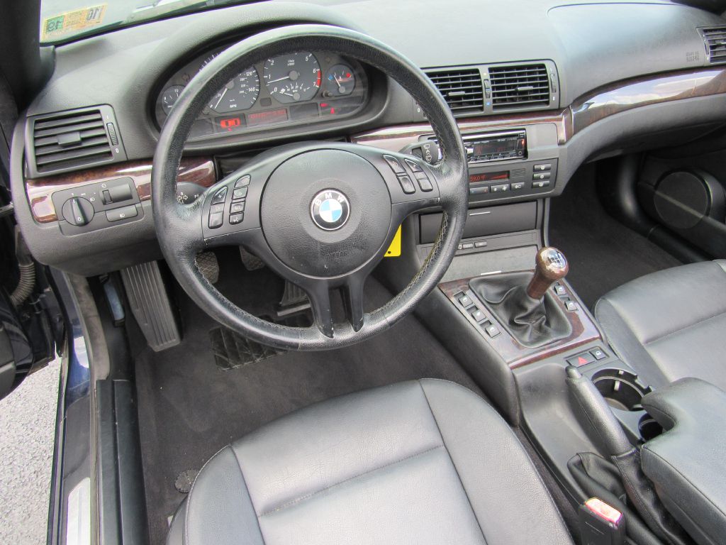 Image for 2001 BMW 325 CONVERTIBLE 5-Speed Manual - Consignment