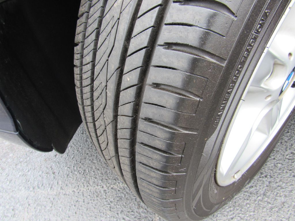 Image for 2001 BMW 325 CONVERTIBLE 5-Speed Manual - Consignment