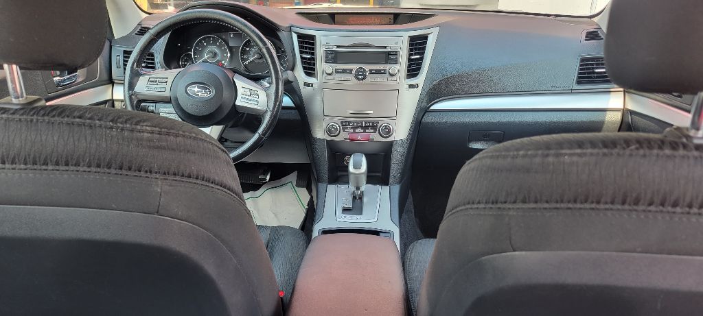Photo 12 of this SUBARU LEGACY