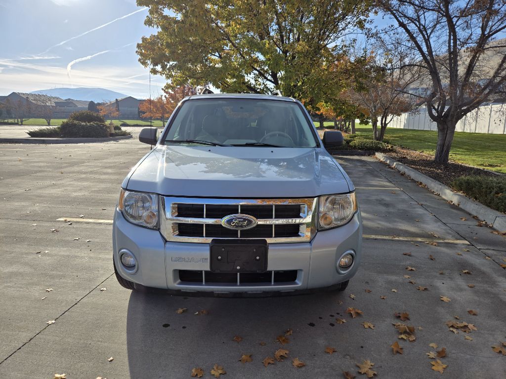 Photo 5 of this FORD ESCAPE