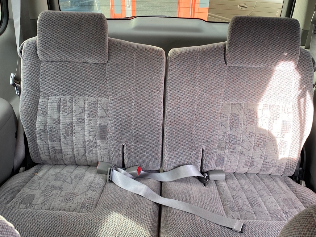 Photo 13 of this PONTIAC MONTANA
