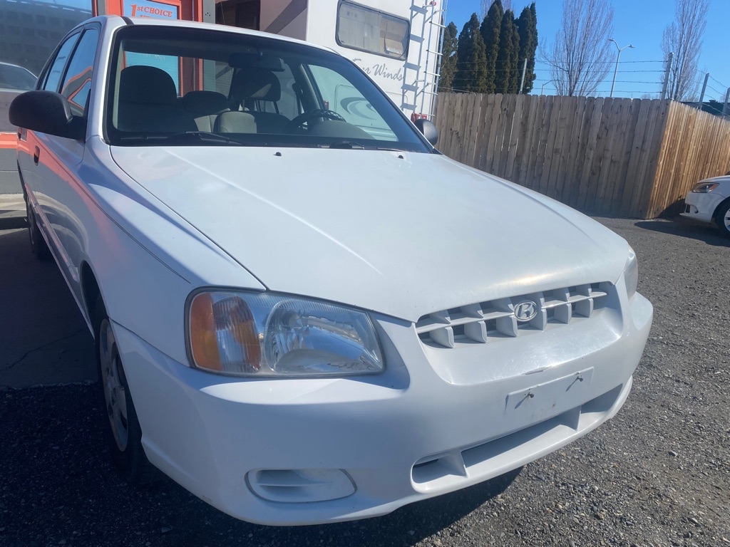 Photo 2 of this HYUNDAI ACCENT