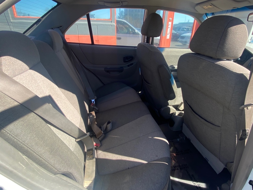 Photo 10 of this HYUNDAI ACCENT
