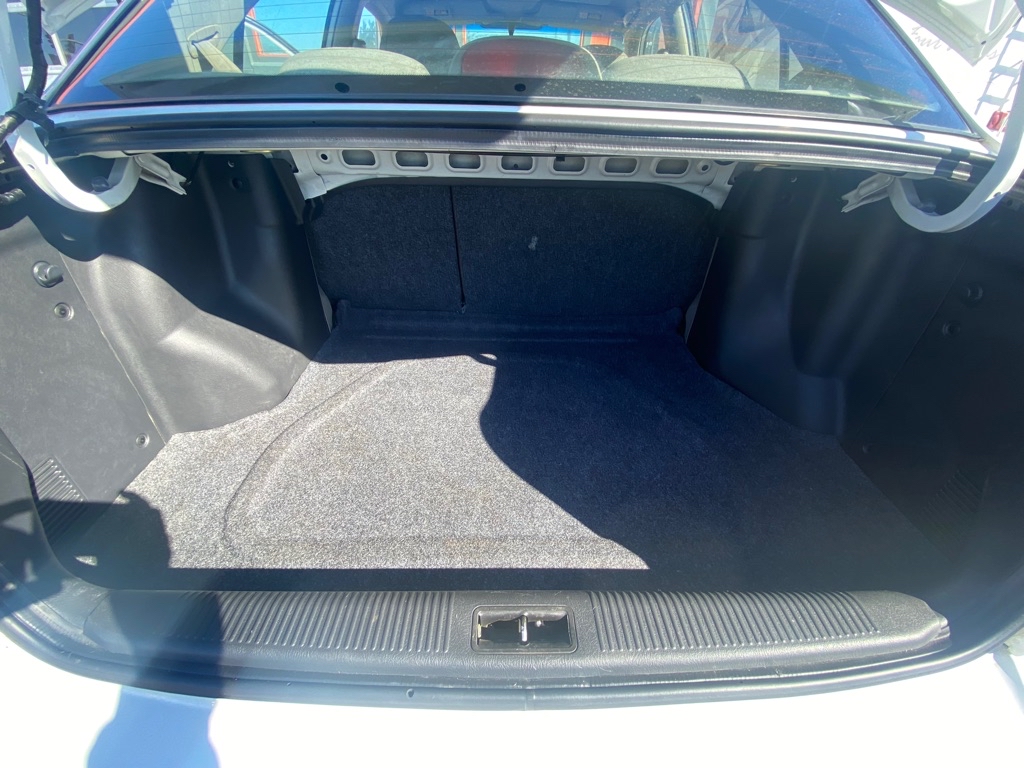 Photo 12 of this HYUNDAI ACCENT